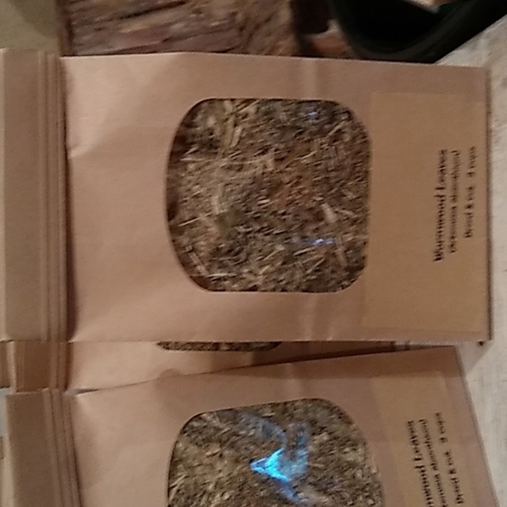 Wormwood herb leaves